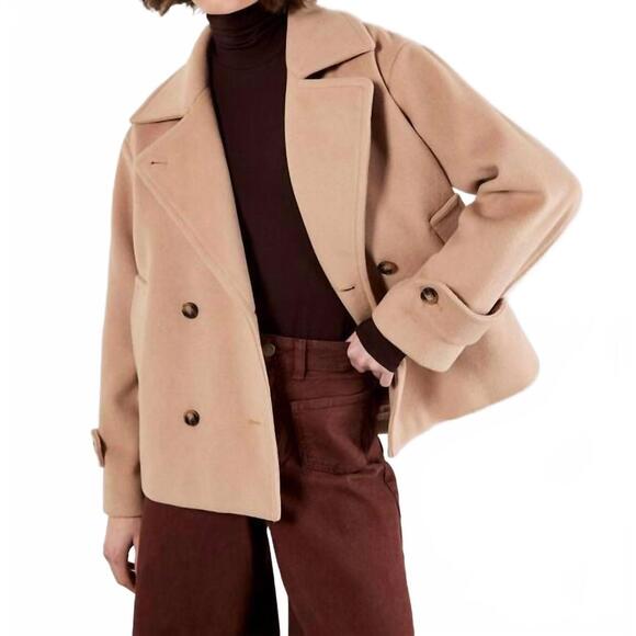 NEW APRICOT tailored short trench jacket in beige